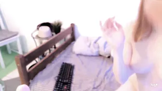 marshmallow_sage spicy chick exposes sexy body