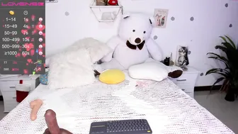 eva_martinez_ juicy babe caresses pussy