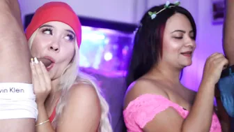 students_porn gorgeous confused handjob pussy