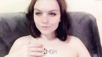 trippy_aurora69 lustful babe caresses shaved pussy