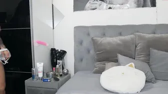 hotmilfbitch beauty squeezes cap