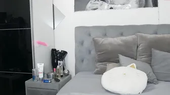 hotmilfbitch beauty squeezes cap