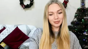 katy_sweets hot blonde girl masturbates cunt