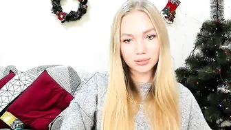 katy_sweets hot blonde girl masturbates cunt