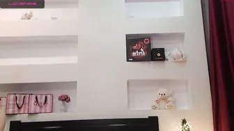 kiranightlyxo graceful bitch fucks both holes