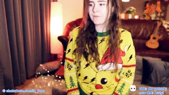 in_tune Appetizing brunette