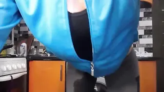 queen_squirt_orgasm Russian slut kneads nipples