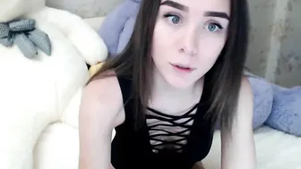 polka_lv Exquisite woman pulls the vagina