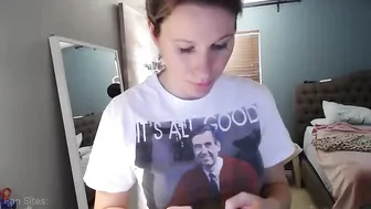 texas_blonde Pretty girl puts on beautiful boobs