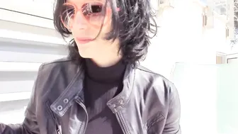 danydanyale87 Lustful chick fingering pussy with sex toys