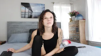 nellebeachgirl Tiny and her very tight twat