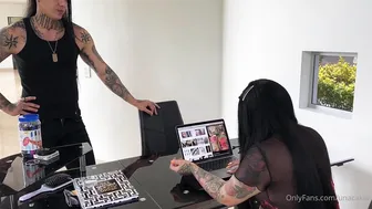unacakez gorgeous swell caresses sex lips