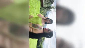 unacakez hot chick rides phallus