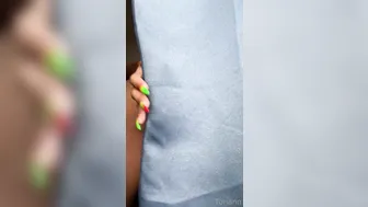 toriann pretty chick fucks pussy with black dildo