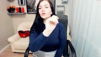 sweet_emotion69 bbw fondles her cunt and nipples