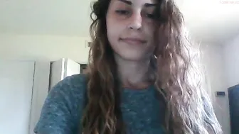 goforgreen87 petite hottie passionately jerks off her cunt