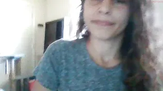 goforgreen87 petite hottie passionately jerks off her cunt