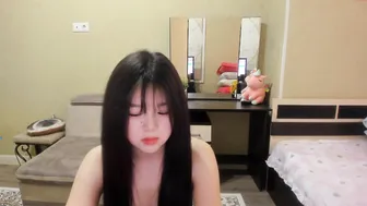 fronsa impressive girls show pussies