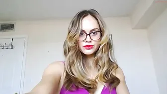 freenatalia426 sexy lady fucks both holes