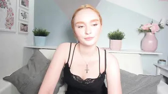emotional__escape Young chick