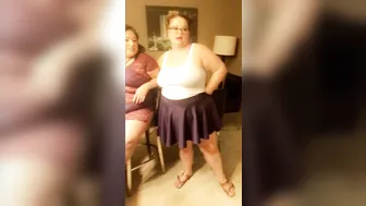 bunnydelacruz69 naughty bitches gently masturbate shaved pussies