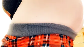 bunnydelacruz69 dressing/undressing