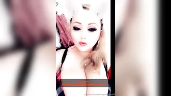 bunnydelacruz69 smeared her incredibly hot body with oil