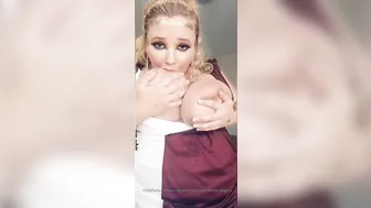 annabellerogers significant slut caresses sex lips
