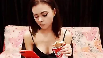 blanca21 naughty slut fucks pussy