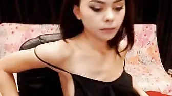 blanca21 naughty slut fucks pussy