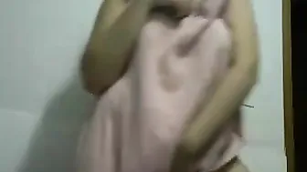 blanca_br tender small fucks herself in the pussy