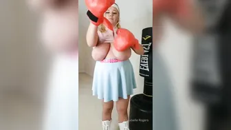 annabellerogers great figure