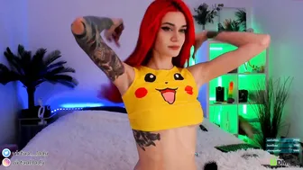 _virtual_lady_ chaturbate skinny bitch jerking pussy with phallus