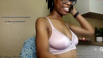 victory01_ chaturbate plump brunette masturbating pussy with her hand