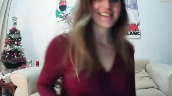 niki_melts chaturbate cute striptease