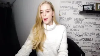 cindyloou chaturbate moans sweetly