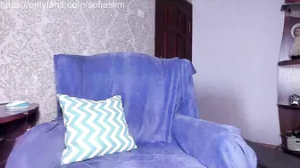 _miss_strawberry_ chaturbate gentle erotic spinning at the chair