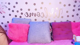 apple_guzman02 chaturbate big tit babe fucked by a toy