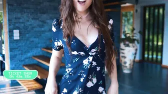 newchloe18 chaturbate runet wriggles in front of webcam