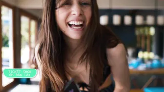 newchloe18 chaturbate glamor bitch fuck both slits