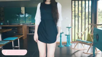 newchloe18 chaturbate housewalker reveals her delicious body