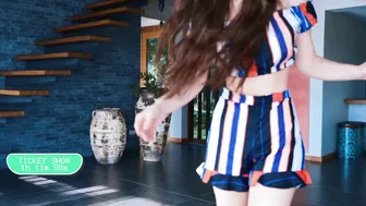 newchloe18 chaturbate elite woman pulls a cap
