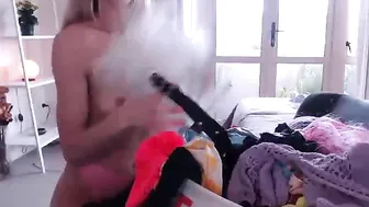 missalice_94 myfreecams impressive young lady puts on beautiful boobs