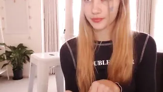 missalice_94 myfreecams violent orgasm