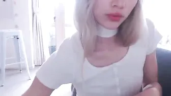 missalice_94 myfreecams the chick measures beautiful outfits.