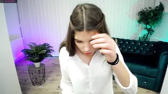 mary_avokado chaturbate shy kittens jerking shaved cunt