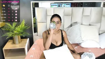 luna_maria1 chaturbate busty courage is naughty with girlfriends