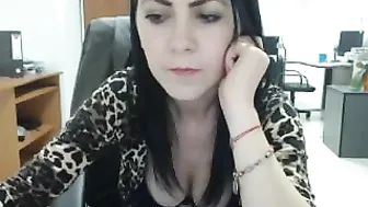 eva_notty myfreecams busty courage rides a dildo