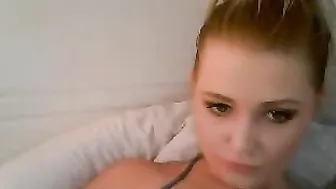 brittany_xx myfreecams with a toy in the pussy