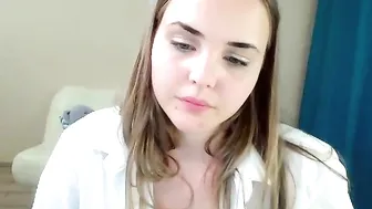 blindlovee myfreecams cute babe strips and jerks off shaved holes